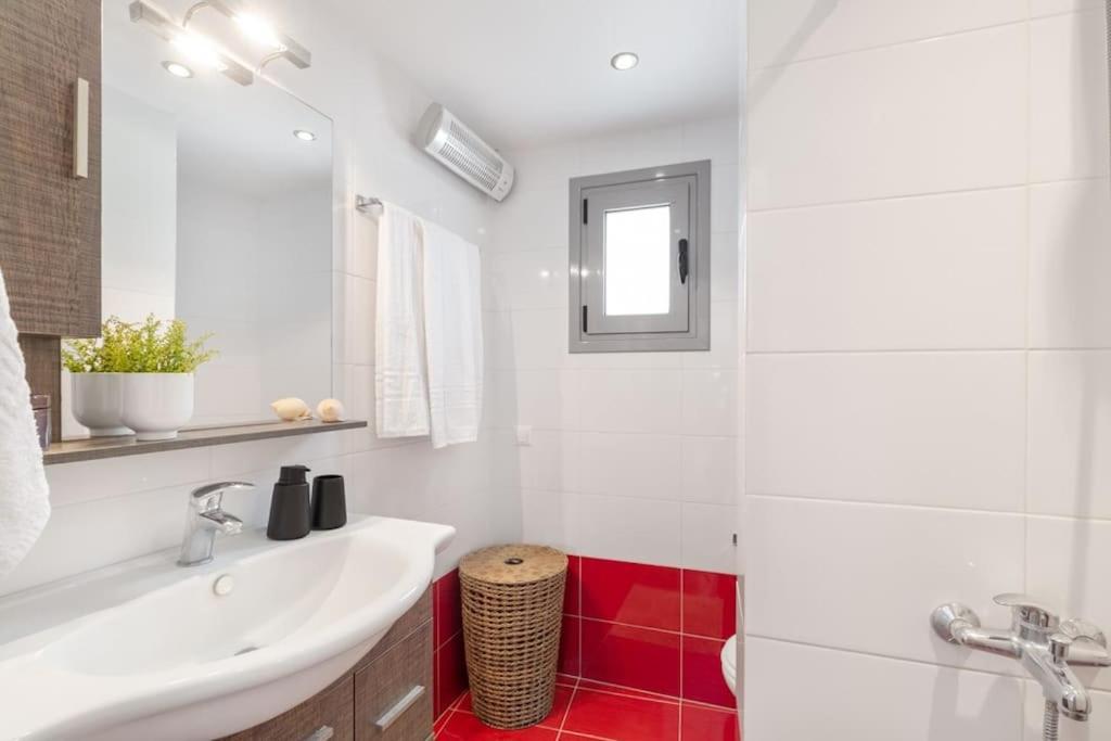 Van Louis Place Vathí Exteriör bild